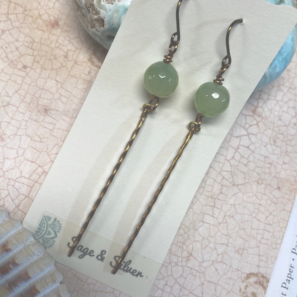 NEW  Pale green & slender brass long earrings aventurine